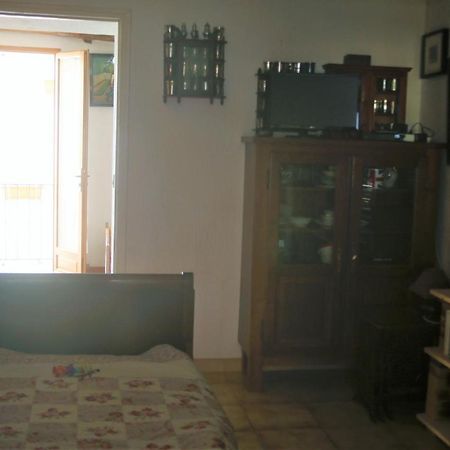 Apartament Bougress 2 Saint-Martin-de-Brômes Zewnętrze zdjęcie